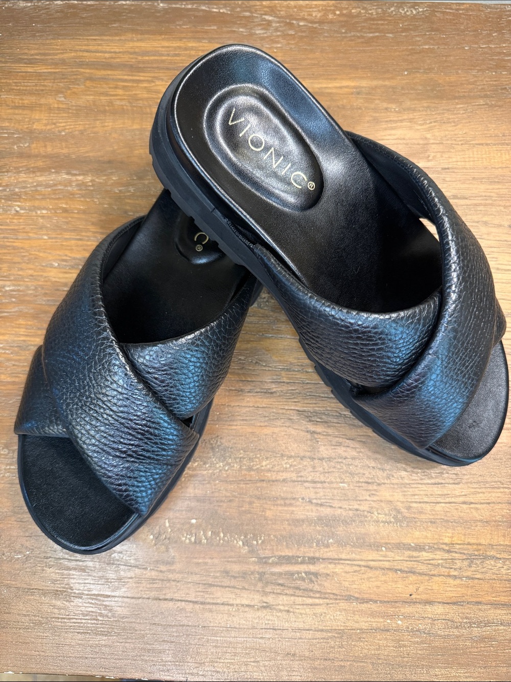 Vionic Vesta Crisscross Platform Sandal